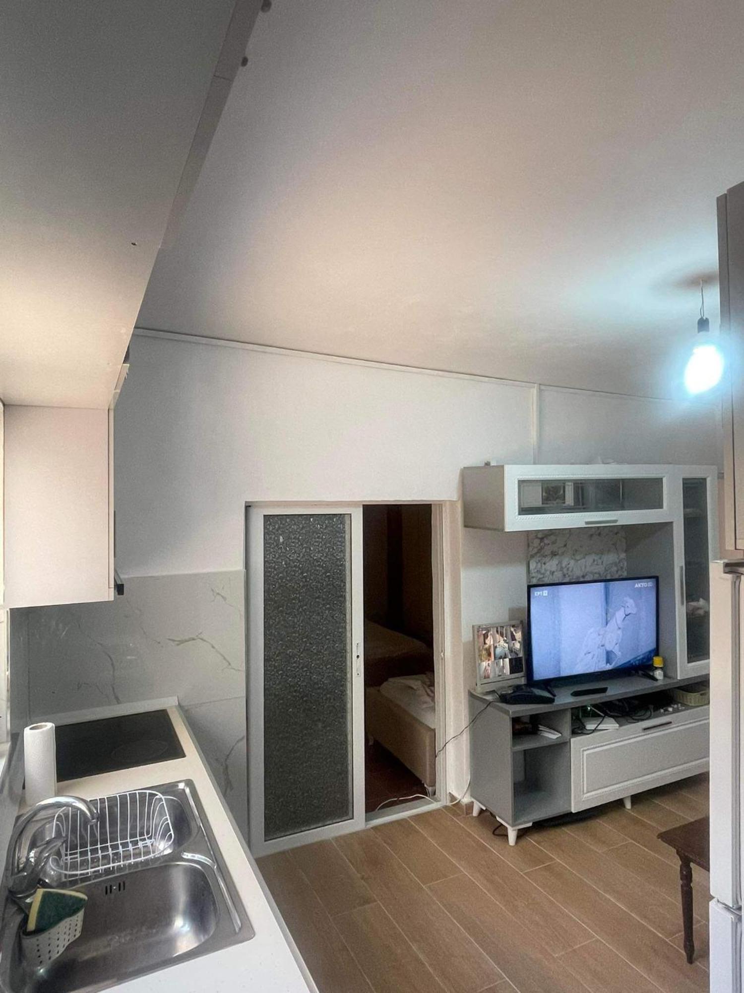 סרנדה Hotel Gjika מראה חיצוני תמונה