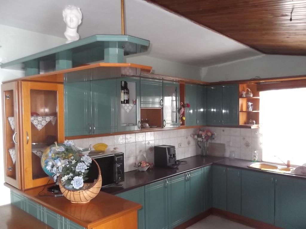 סרנדה Hotel Gjika מראה חיצוני תמונה